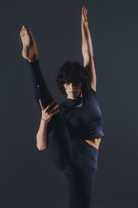 Essential Leah Legging