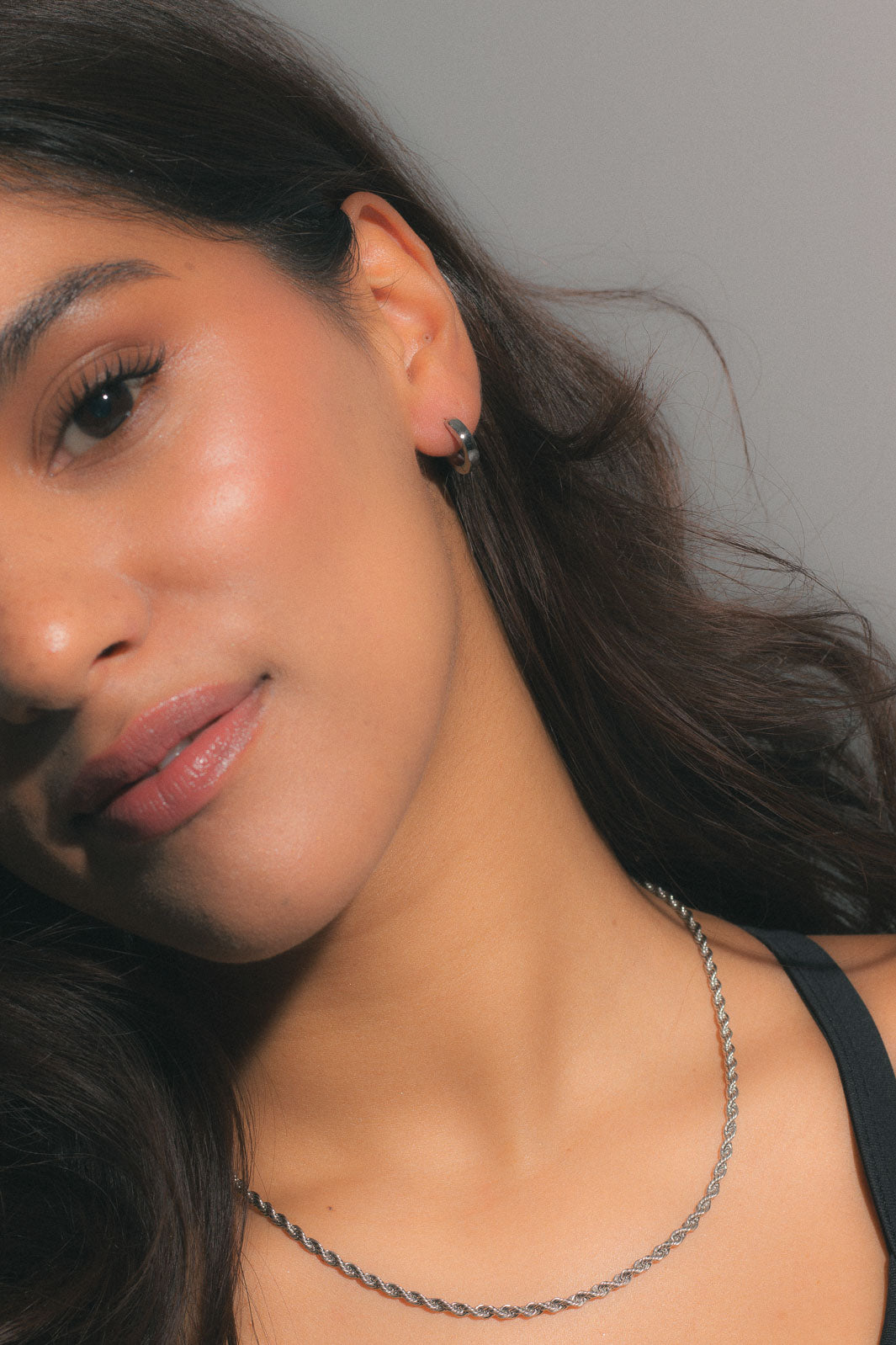 Thin Huggies Earrings - Silver