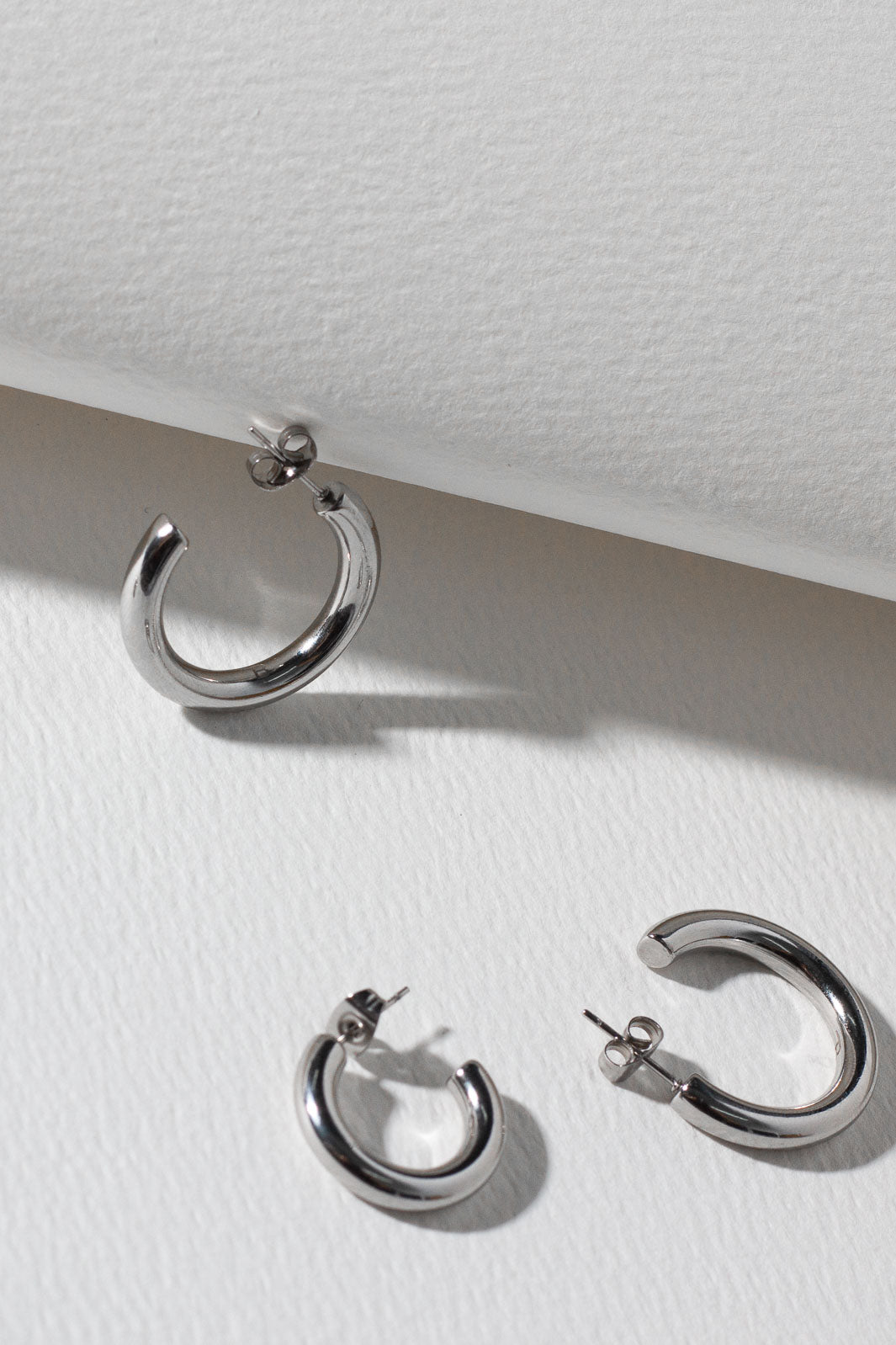 Minimalist Hoop Earrings - Silver