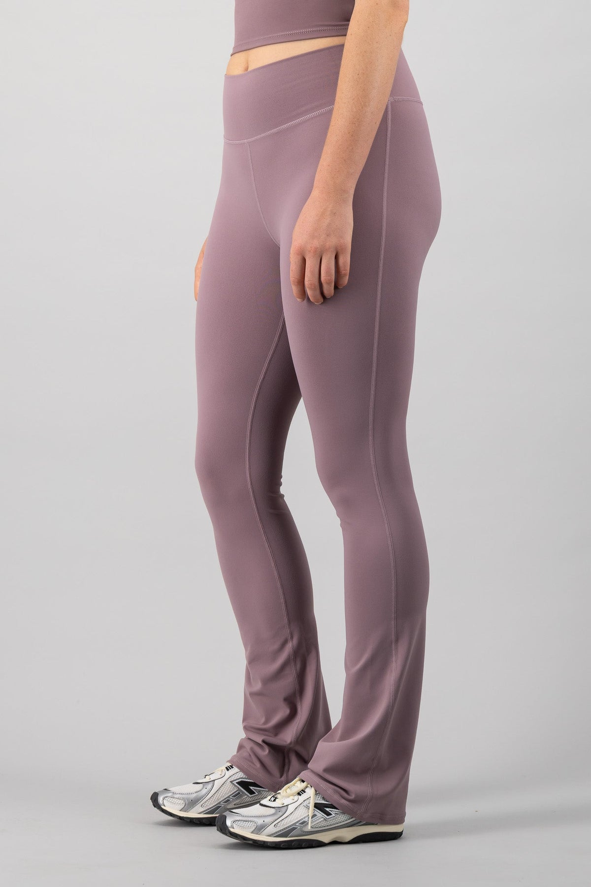 Form Flared Legging - Mauve